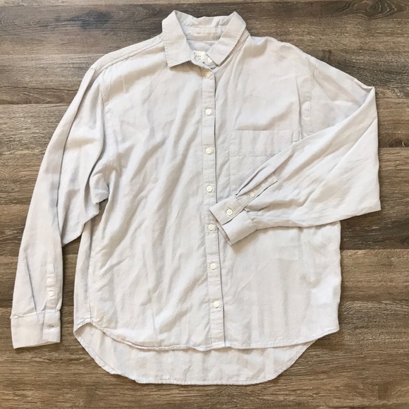 a new day Tops - A New Day collared button down long sleeved shirt in light gray